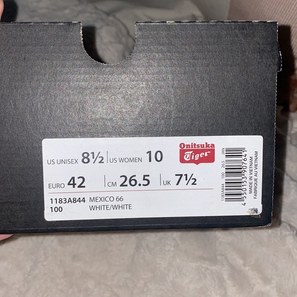 ASICS rare sneakers - Picture 2 of 3